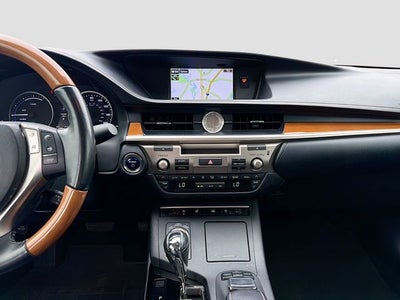 2015 Lexus ES 300h Hybrid