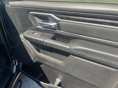 2023 RAM 1500 Big Horn Crew Cab 4x4 5'7" Box