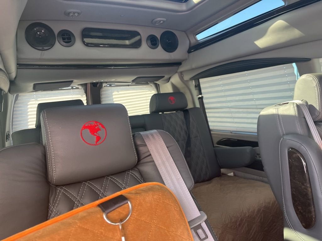 2025 Chevrolet Express Cargo WT