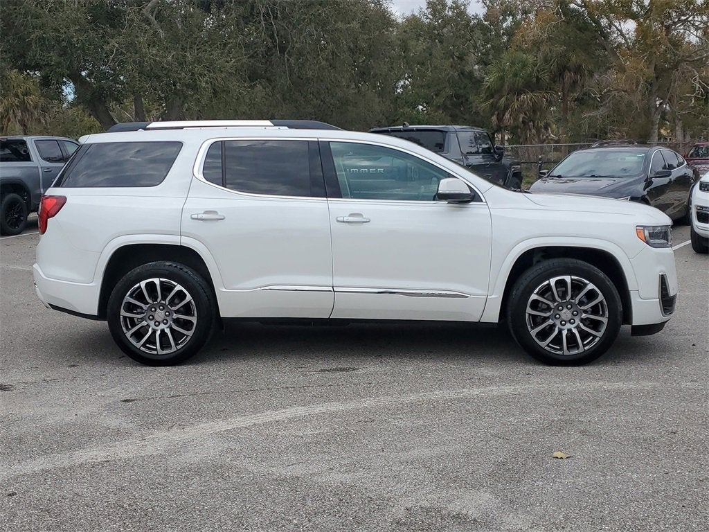 2023 GMC Acadia Denali