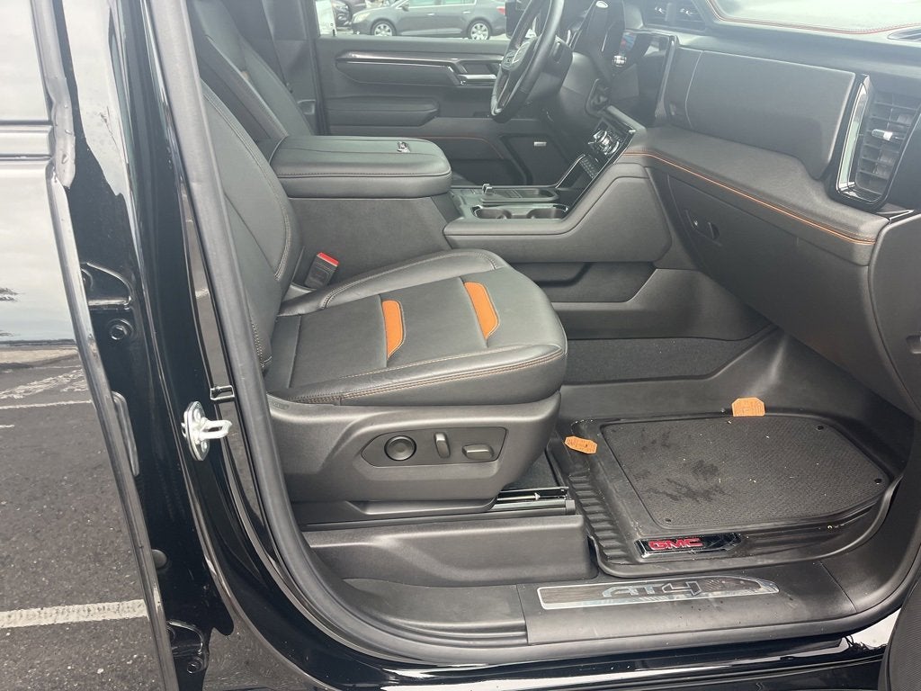 2025 GMC Sierra 3500 HD AT4