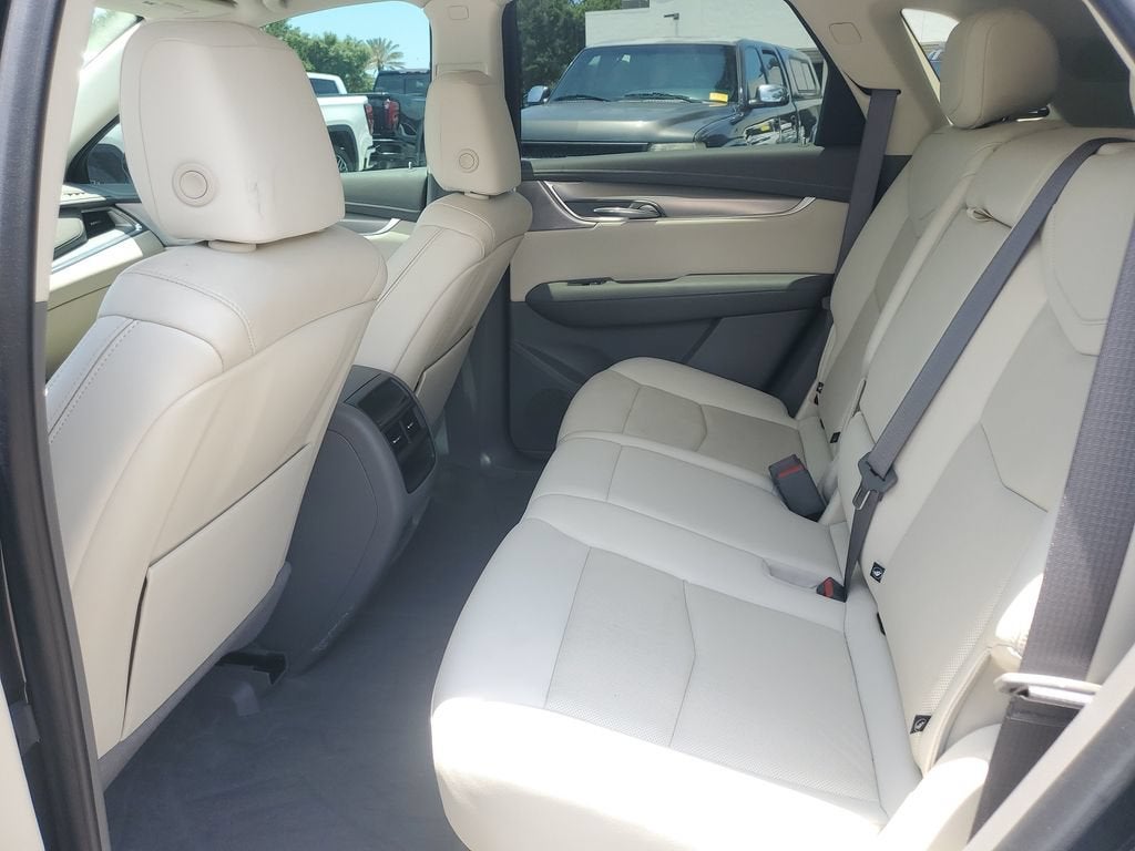 2021 Cadillac XT5 FWD Premium Luxury