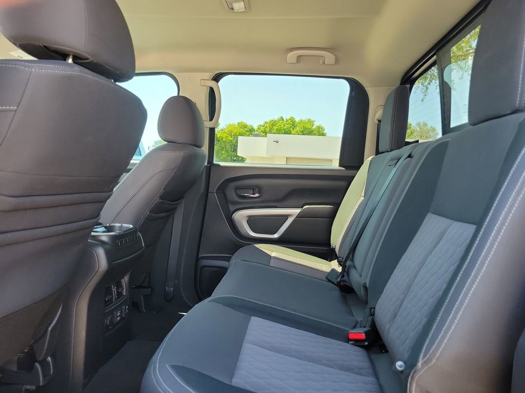 2021 Nissan Titan SV