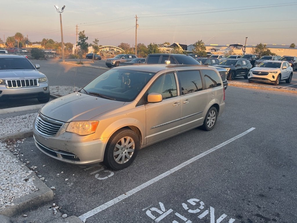 2014 Chrysler Town & Country Touring