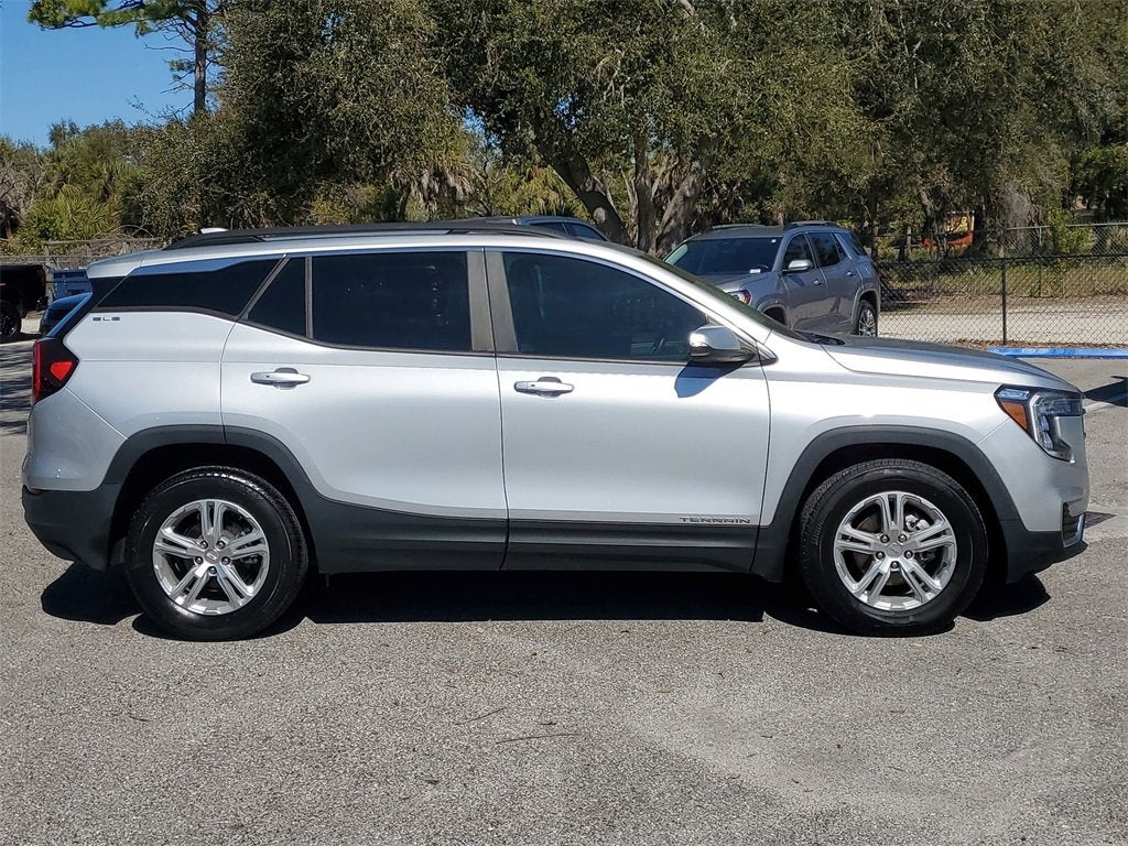 2022 GMC Terrain SLE