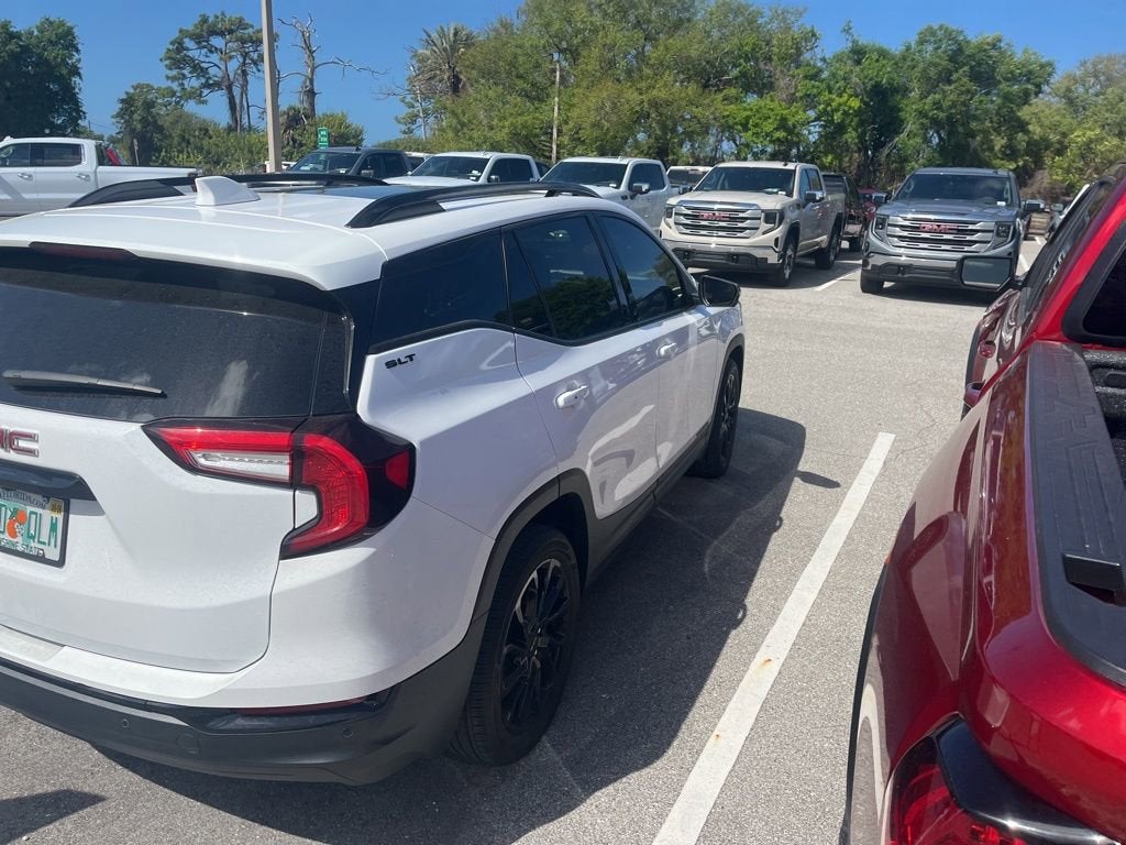 2023 GMC Terrain SLT