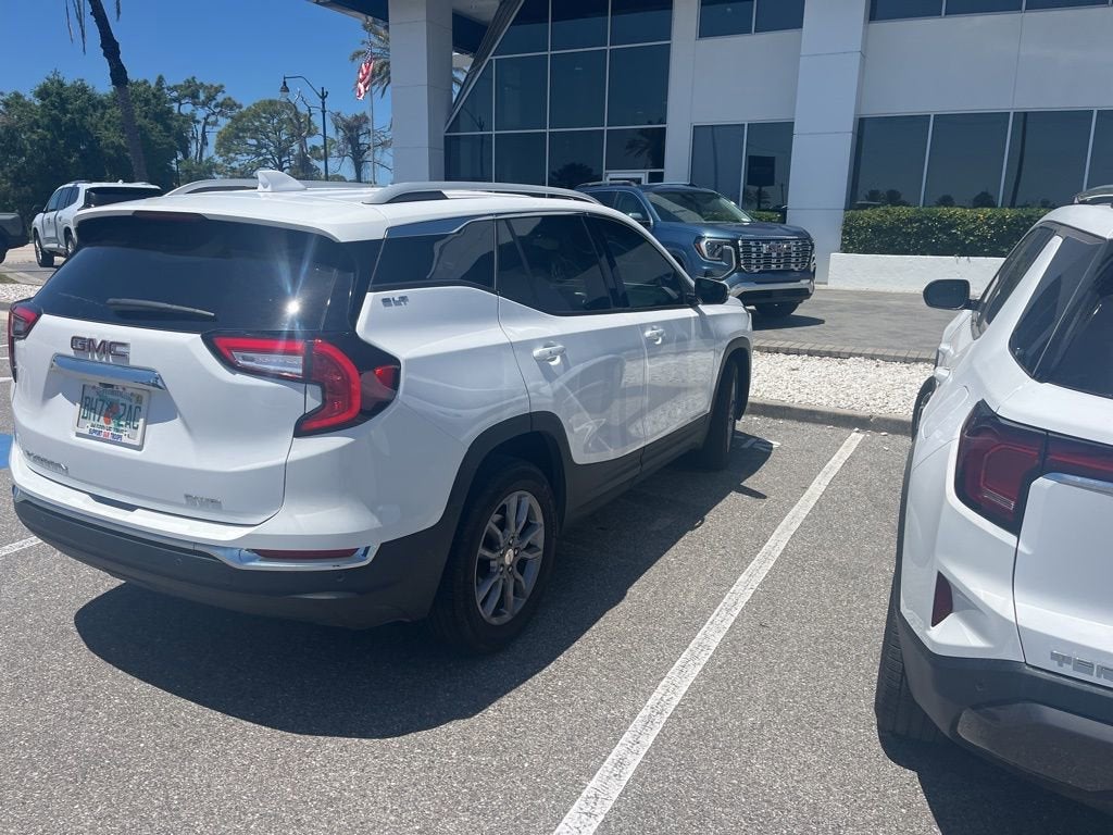 2024 GMC Terrain SLT