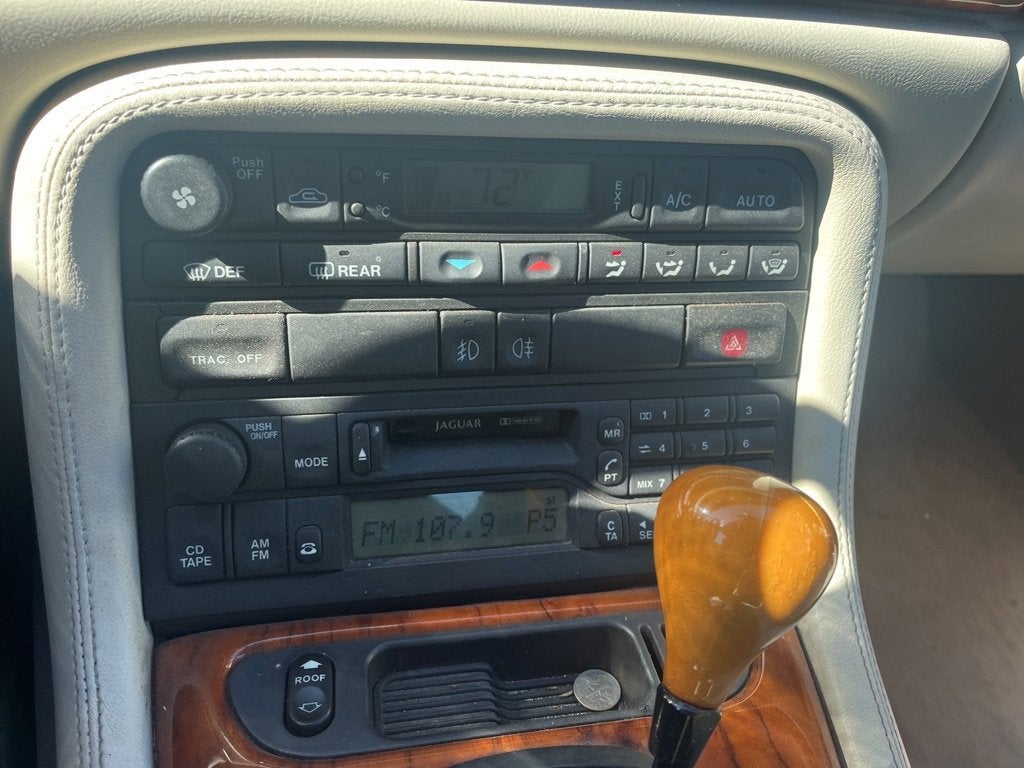 2000 Jaguar XK8 Base